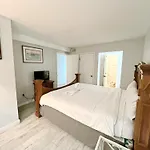 The Summit 618