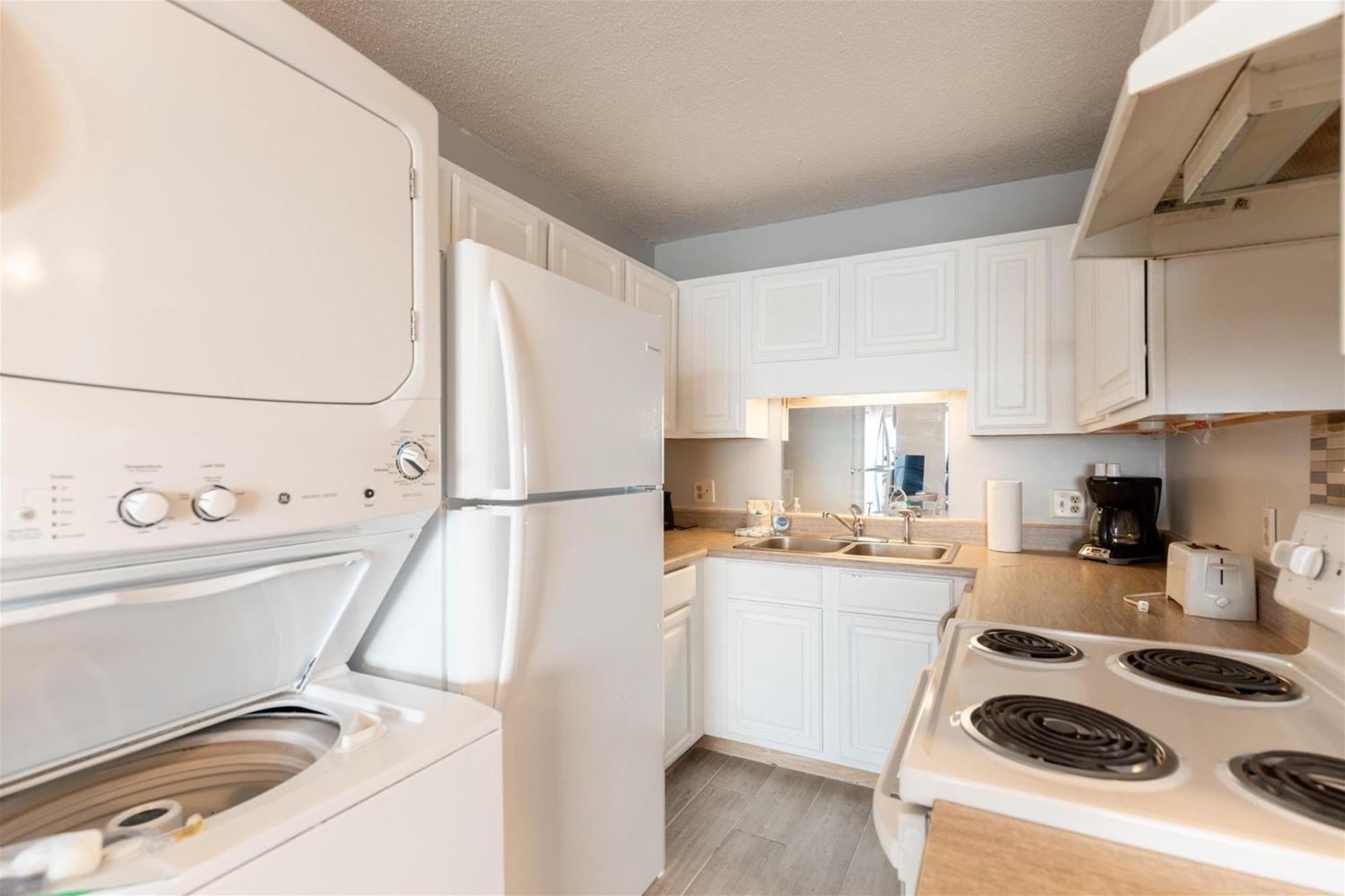 The Summit 618 Apartment